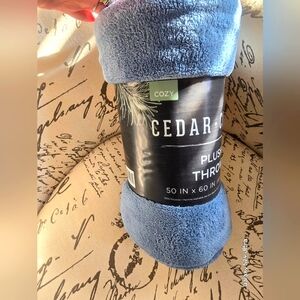 Cedar Creek Blue Throw Blanket 50"×60" New